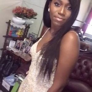 Meet your Posher, Kaya